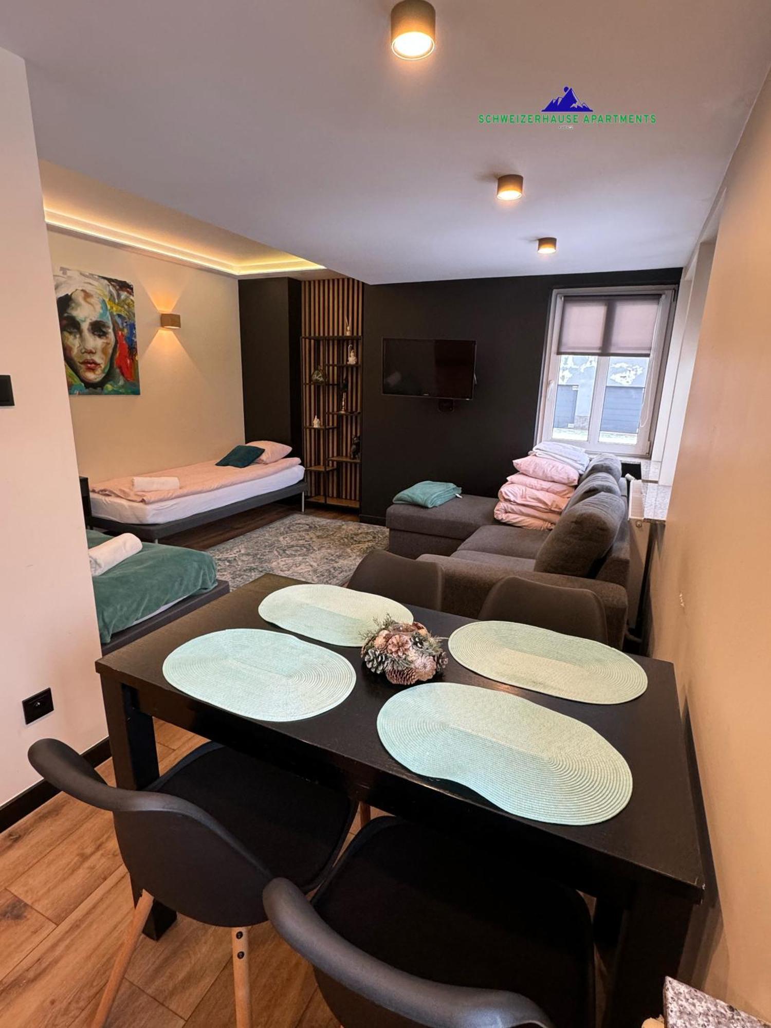 Schweizerhaus Apartments Karpacz Esterno foto